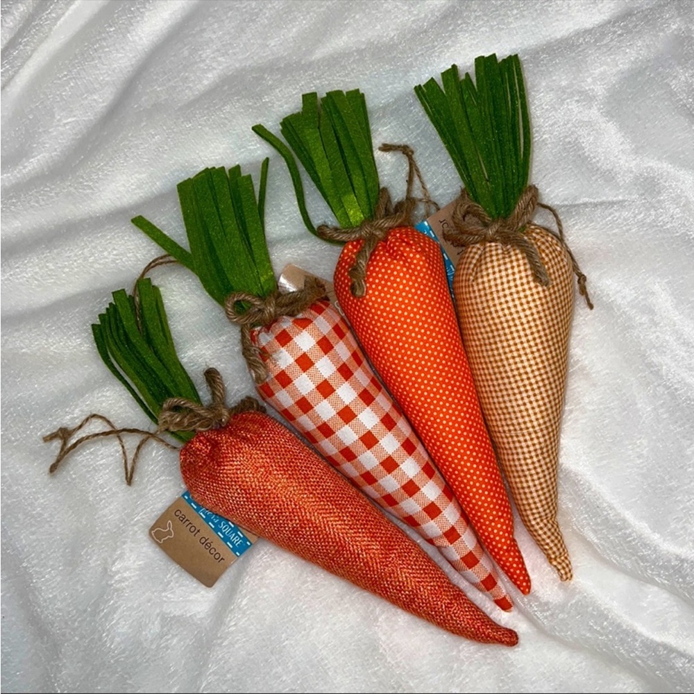 FABRIC CARROT DECOR COMPLETE SET OF 4 -10 inch GORGEOUS CARROTS